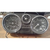 Mercedes w114 /8 strumentazione