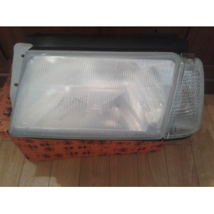 Alfa 164 headlight left n.o.s.